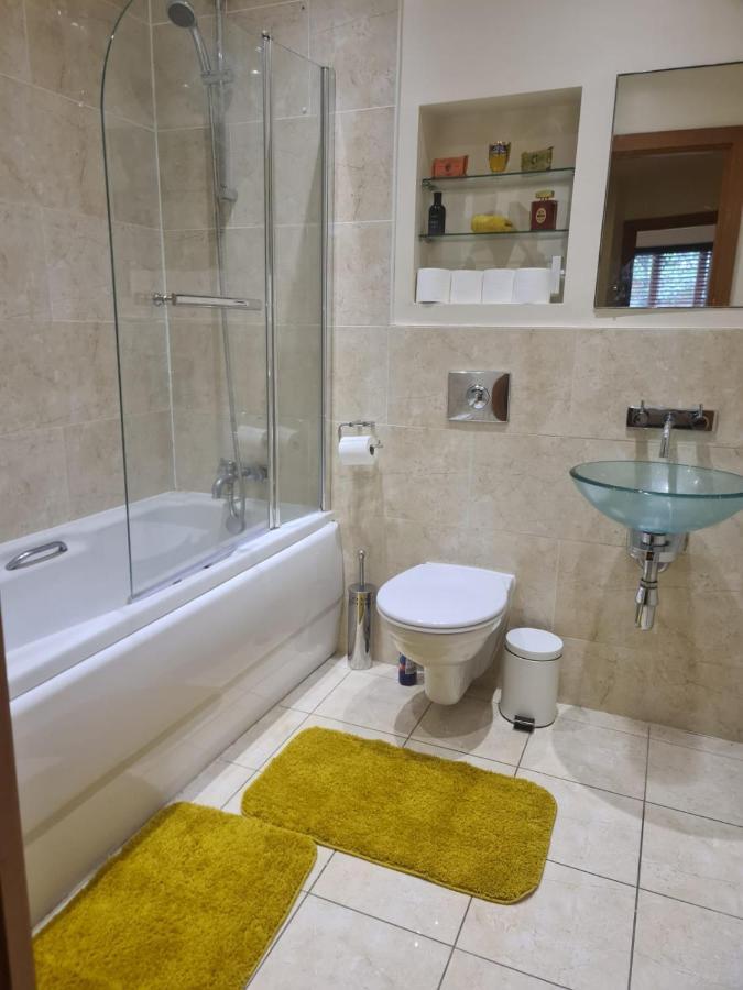 Red Naxela Canary Wharf Apartments London Ngoại thất bức ảnh